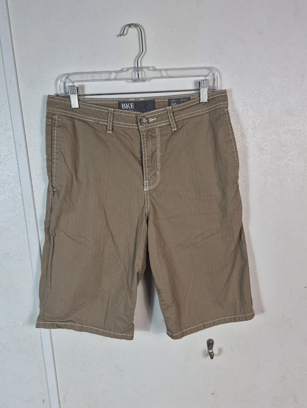 BKE Men's Standard Fit Shorts Tan Size 30 Waist